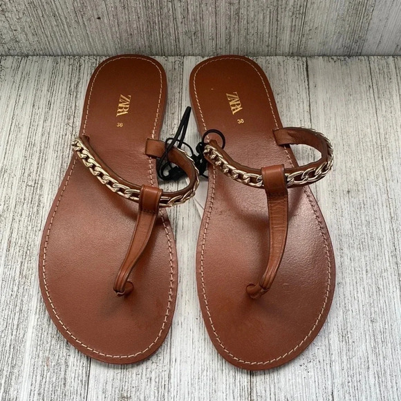 NWT ZARA FLAT GENUINE LEATHER SANDALS WITH CHAIN - Picture 1 of 9